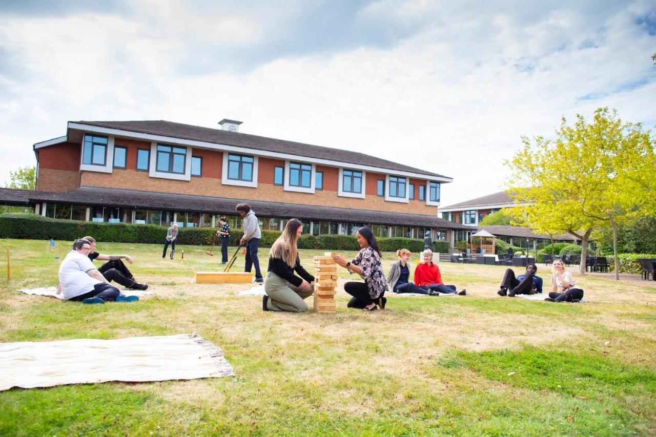 Hotel Kents Hill Park Training & Conference Centre Milton Keynes Esterno foto
