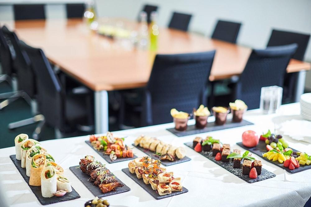 Hotel Kents Hill Park Training & Conference Centre Milton Keynes Esterno foto