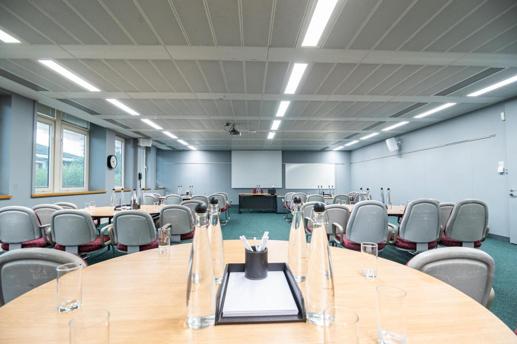 Hotel Kents Hill Park Training & Conference Centre Milton Keynes Esterno foto