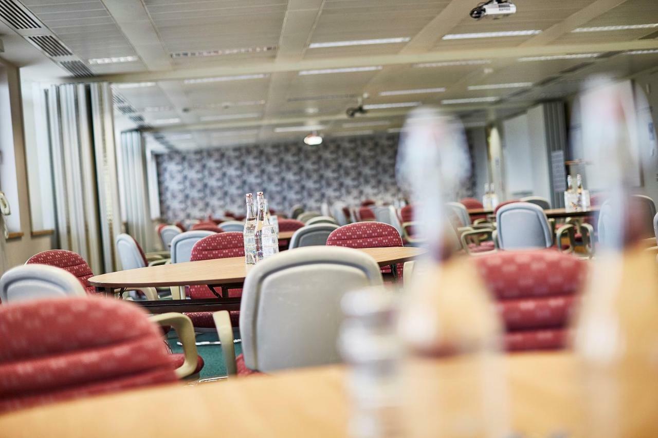 Hotel Kents Hill Park Training & Conference Centre Milton Keynes Esterno foto