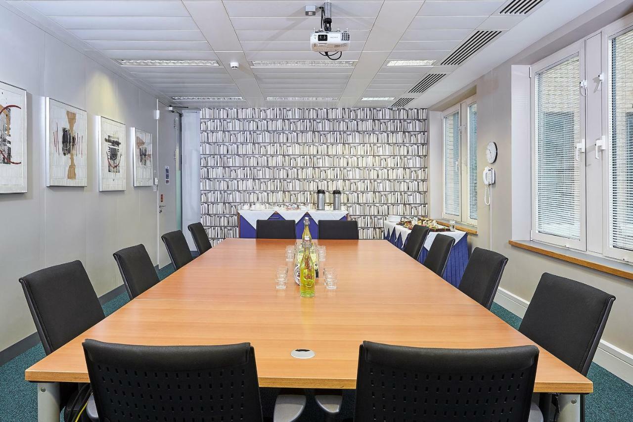 Hotel Kents Hill Park Training & Conference Centre Milton Keynes Esterno foto